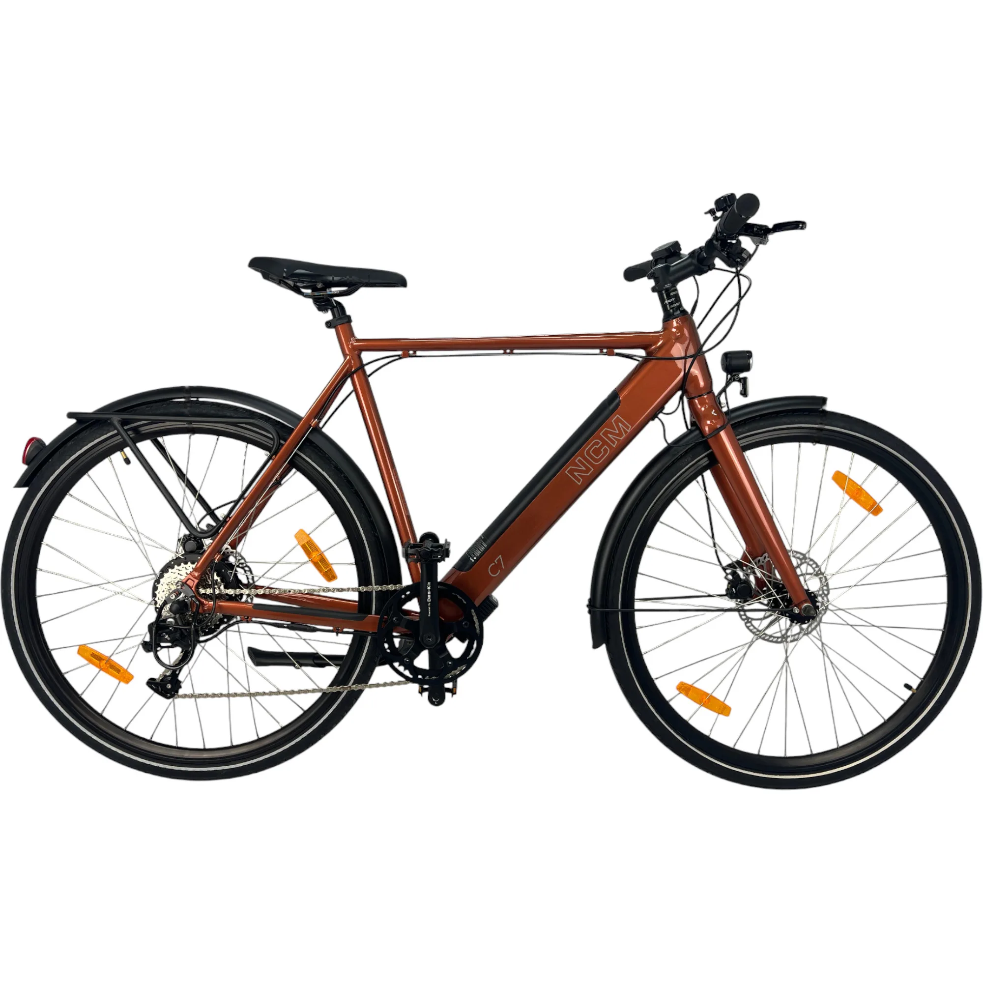 NCM C7 E-Trekkingbike in Ziegelrot – vielseitiges E-Bike für Stadtausflüge und Naturtouren