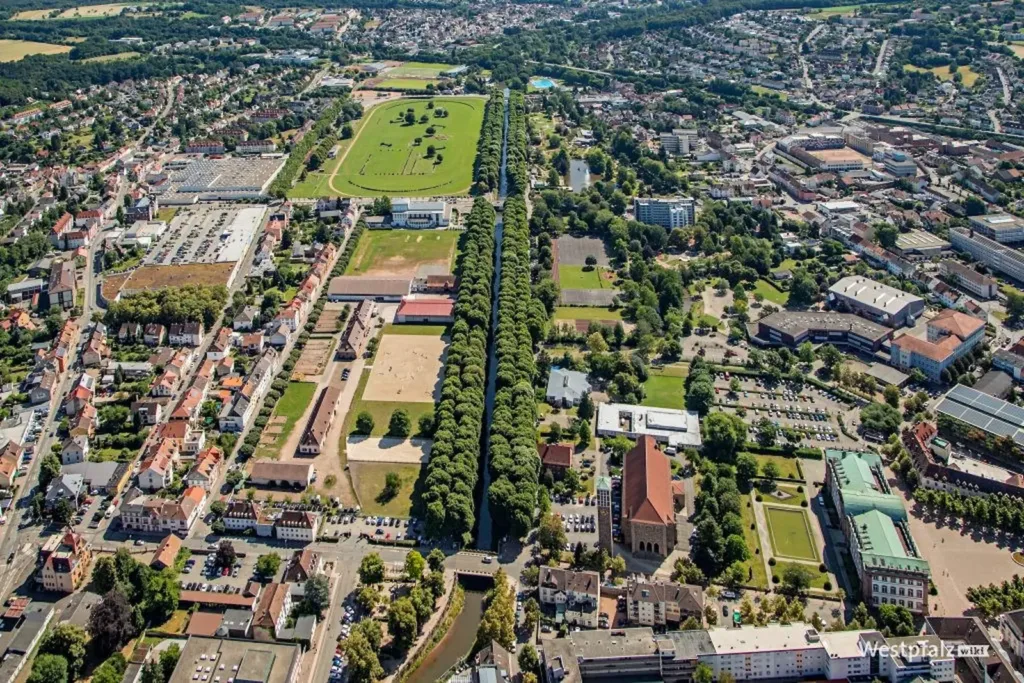 E-Bikes kaufen in Zweibrücken – Blick von oben auf die Stadt