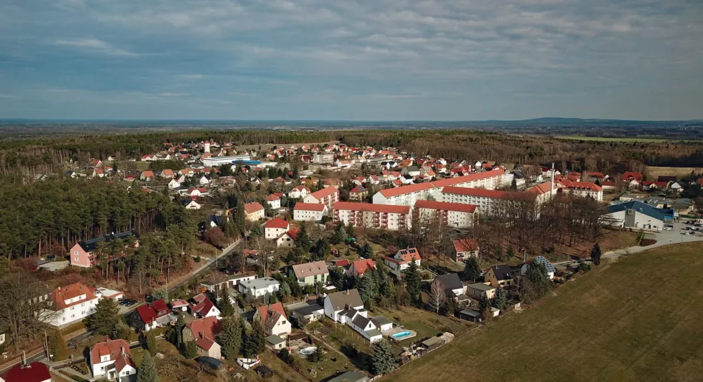 E-Bikes kaufen in Großdubrau – Blick von oben auf die Stadt