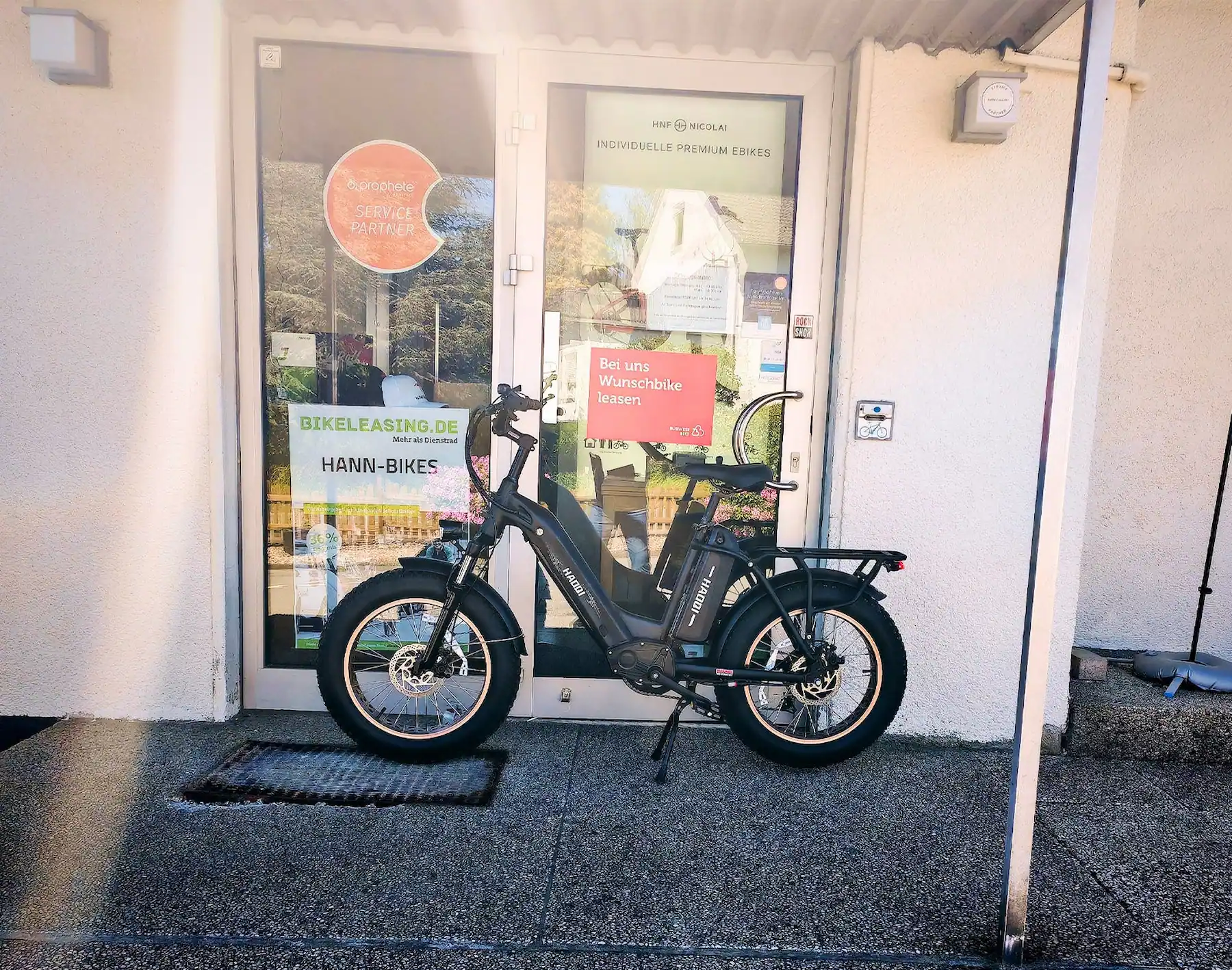 E-Bikes kaufen in Hüllhorst – Außenansicht HANN-BIKES Fahrradgeschäft