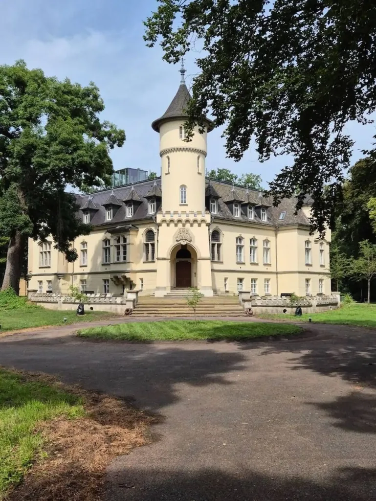 E-Bikes kaufen in Hohenbocka – Blick auf das Schloss Hohenbocka