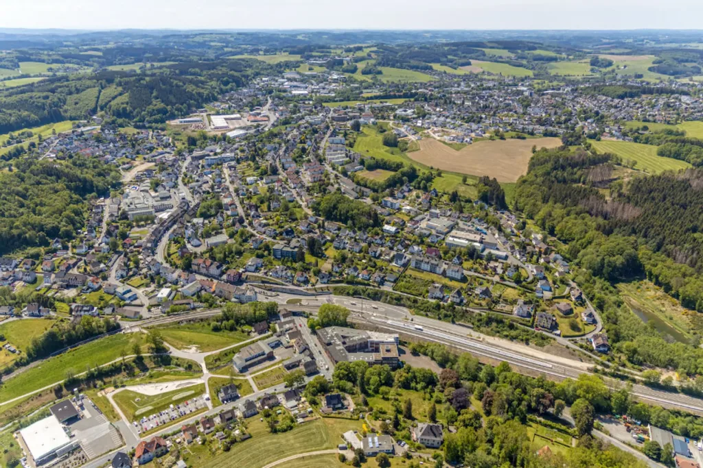 E-Bikes kaufen in Kierspe – Blick von oben auf die Stadt
