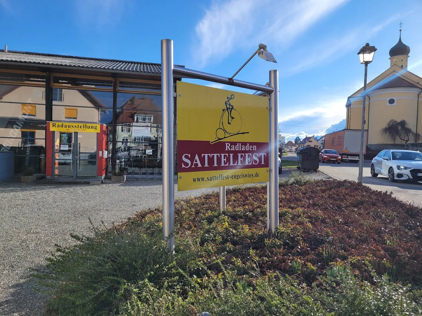 E-Bikes kaufen in Inzigkofen – Radladen Sattelfest Außenansicht