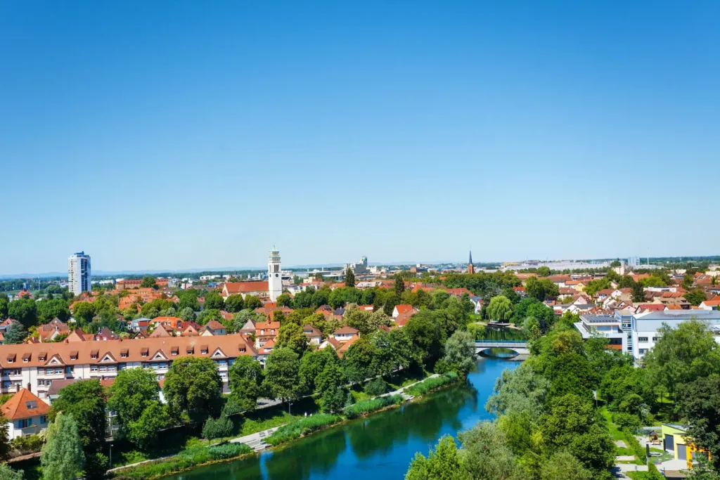 E-Bikes kaufen in Kehl - Panorama der Stadt mit Blick auf den Rhein und die Umgebung