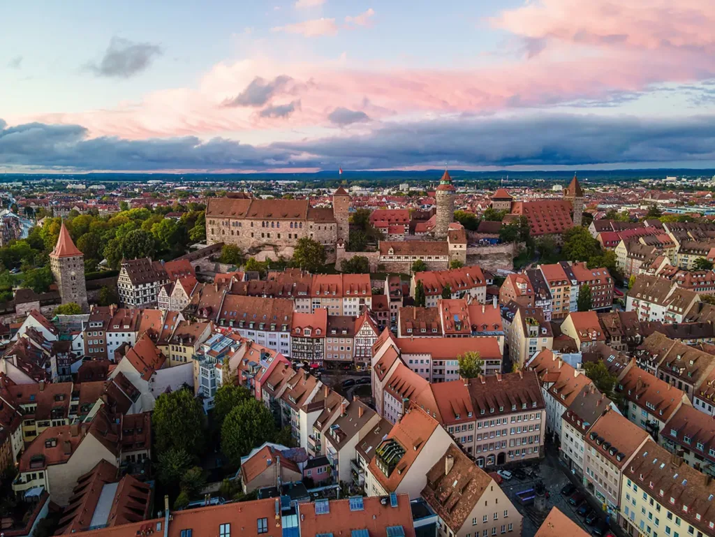 E-Bikes kaufen in Nürnberg - Panorama der Altstadt mit Blick auf die Kaiserburg
